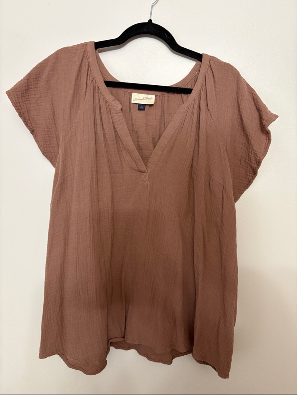 Universal Thread Mauve-Brown Gauze V-Neck Flutter Sleeve Blouse